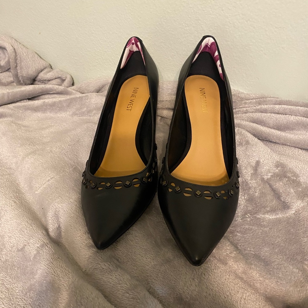 Size 10, black Nine West heels